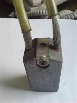 碳刷.jpg 碳刷.jpg