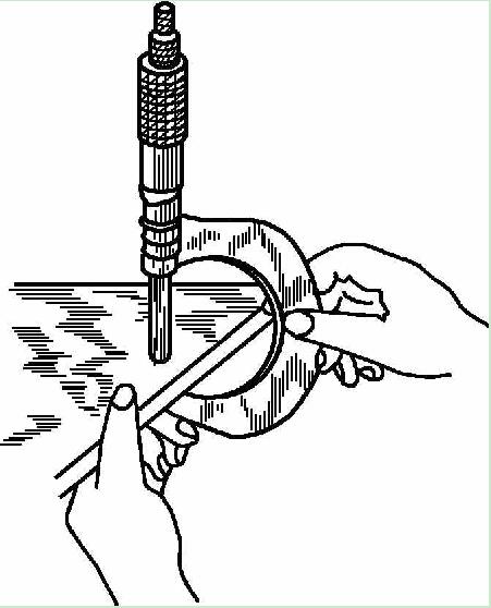 用千分尺測量較大的工件 用千分尺測量較大的工件